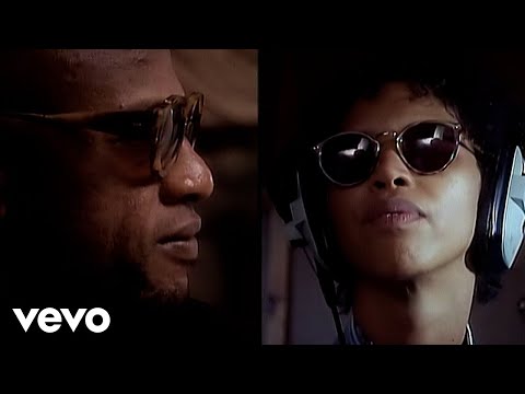 Youtube: Womack & Womack - Teardrops (Official Music Video)