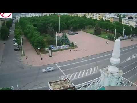 Youtube: SU 25 rocket attack in central Lugansk Ukraine 2 June 2014