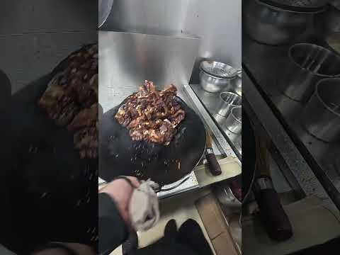 Youtube: Fastest Chinese Chef Ever – 60s Wok