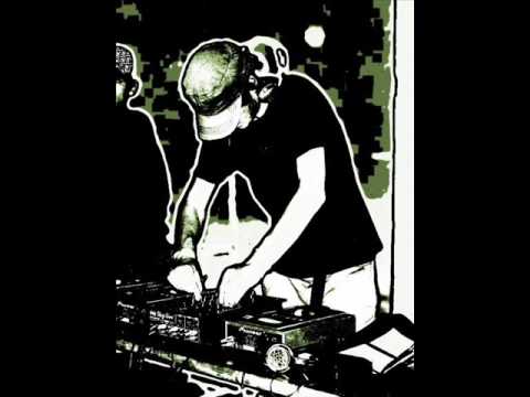 Youtube: Prodigy  - Out of Space [Breakbeat Remix]