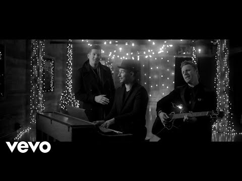 Youtube: The Tenors - Santa's Wish (Teach The World) [Official Video]