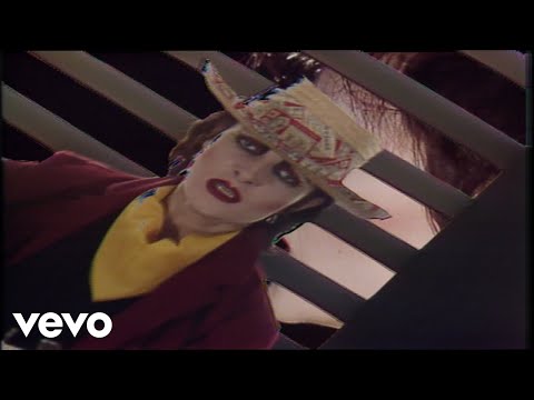Youtube: Siouxsie And The Banshees - Christine (Official Music Video)