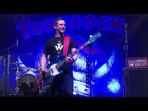 Youtube: Torfrock - „Das Reh“ Bagaluten Wiehnacht 2022 Aurich live (Zugabe)