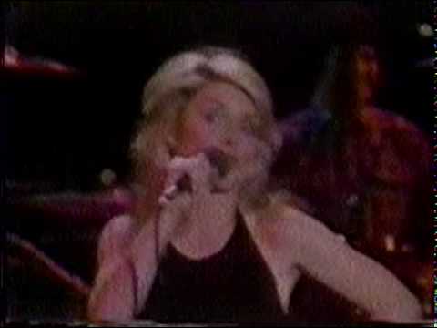 Youtube: Blondie - One way or another