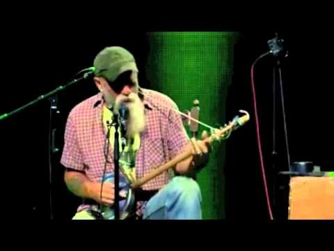 Youtube: Seasick Steve - You Can't Teach An Old Dog New Tricks (Trix)