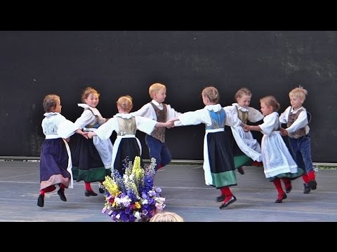 Youtube: German folk dance  -  Figaro