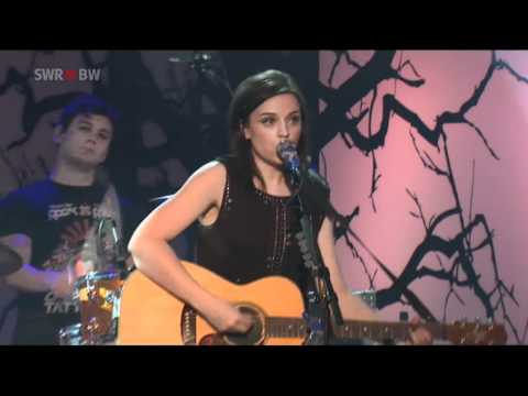 Youtube: Amy Macdonald - Your time will come (Baden-Baden 17.12.2010)