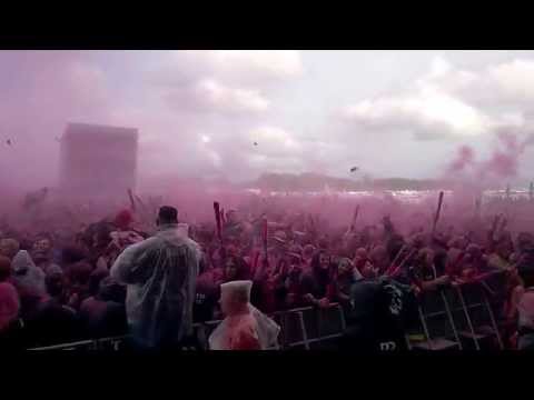 Youtube: J.B.O. - Ein Fest (HOLI-Version Live@Summerbreeze 2014)