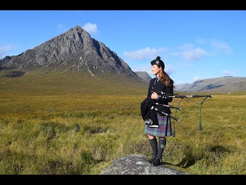 Youtube: Flowers of the Forest (Dark Isle Bagpiper)