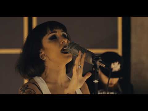 Youtube: JINJER - Pisces (Live Session) | Napalm Records