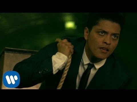 Youtube: Bruno Mars - Grenade (Official Music Video)