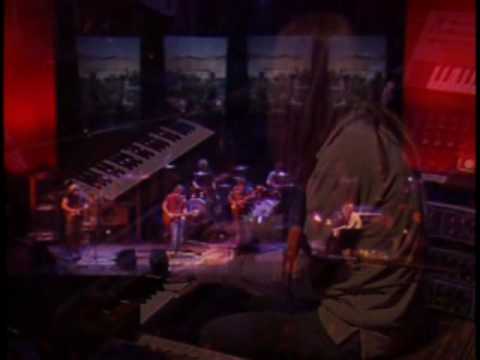 Youtube: Grateful Dead - Shakdown Street (10-30-1980)