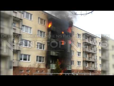 Youtube: Amateurmaterial von Fassadenbrand an Mehrfamilienhaus in Rostock