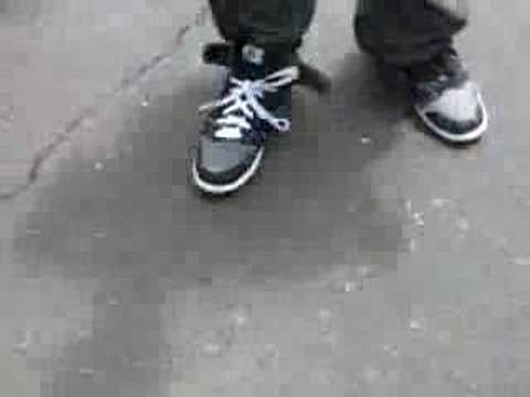 Youtube: Schnürsenkel Trick shoelaces trick fantastic!!!