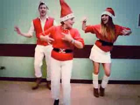 Youtube: FELIZ NAVIDAD - Carrara's Christmas dance