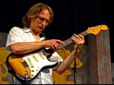 Youtube: Sonny Landreth Congo Square