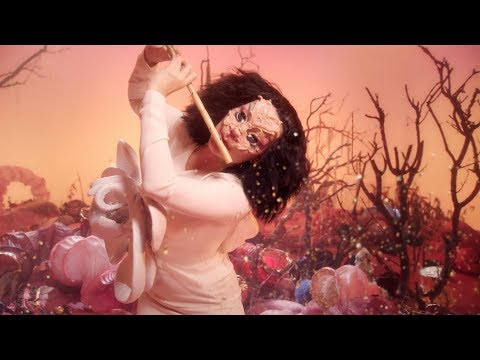 Youtube: björk: utopia