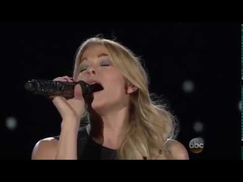 Youtube: LeAnn Rimes - Someday at Christmas