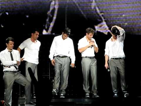 Youtube: NKOTB- Full Michael Jackson Tribute Detroit 6/25/09