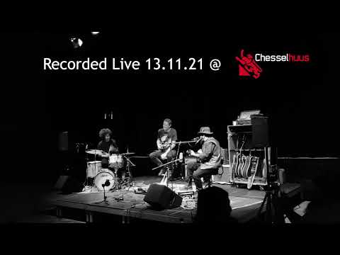Youtube: Amacher Acoustic Trio Live @ Chesselhuus