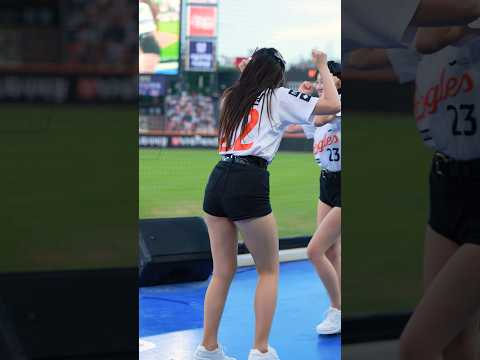 Youtube: [4K] 2025 한화이글스 하지원치어리더 0cho 5 공연 직캠 #shorts #하지원 #치어리더 #응원  #직캠 #영상 #한화이글스 #아웃송