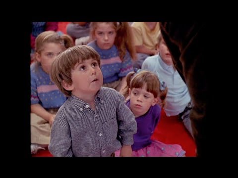 Youtube: Kindergarten Cop (1/5) Best Movie Quote - Boys Have A Penis, Girls Have a Vagina (1990)