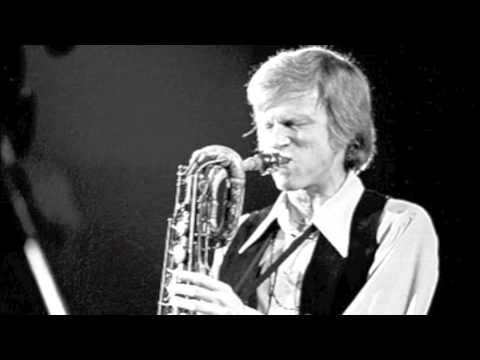 Youtube: Walkin' Shoes - Gerry Mulligan