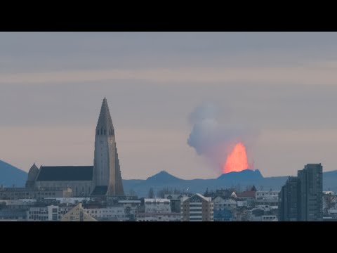Youtube: Reykjavik Volcano Geyser, Lava 1100 Feet In The Air - Terrific Sound