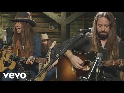 Youtube: Blackberry Smoke - One Horse Town (Official Acoustic Video)