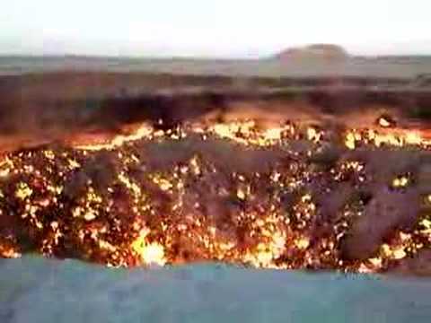 Youtube: Flaming Crater, Darvaza Turkmenistan 1/6 - Phillips Connor