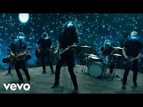 Youtube: Foo Fighters - The Sky Is A Neighborhood (Official Music Video)