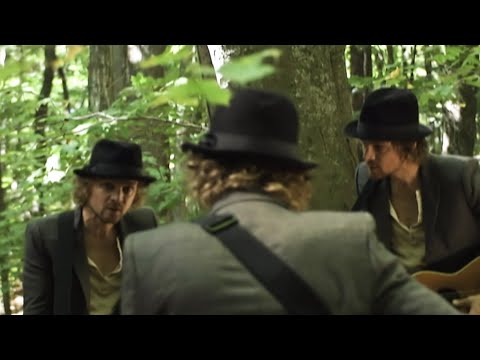 Youtube: The Raconteurs – Old Enough (Official Music Video)