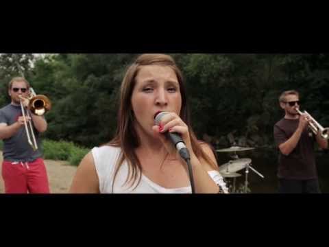 Youtube: Skolka - Gemma Gemma! (live) [official Video]