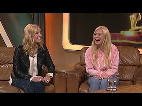 Youtube: Bibi und Dagi geben Stefan Raab Schmink-Tipps - TV total