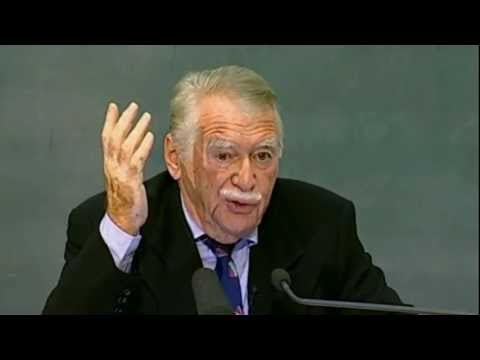 Youtube: BETRUGSMASCHINE Geldsystem: EU US Schulden-Krise / EURO KRISE ( DOLLAR Banken Prof. Wilhelm Hankel)