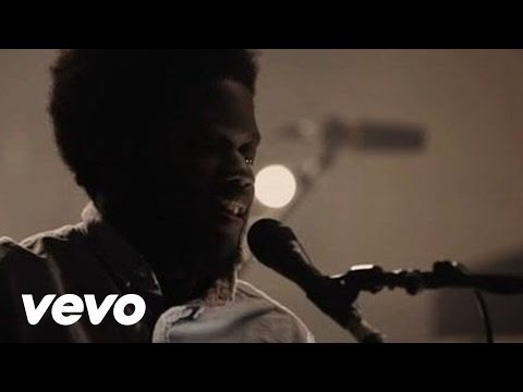 Youtube: Michael Kiwanuka - Tell Me A Tale (Live At Hackney Round Chapel)