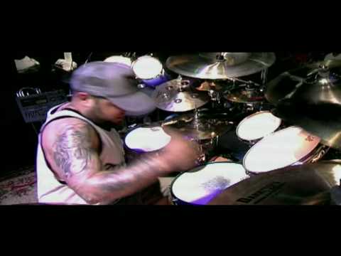 Youtube: Limp Bizkit "Behind Blue Eyes"