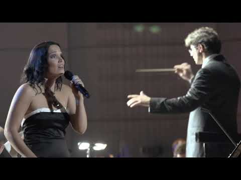 Youtube: TARJA & MIKE__SWANHEART (Holopainen) - Beauty & the Beat - Tarja Turunen & Mike Terrana