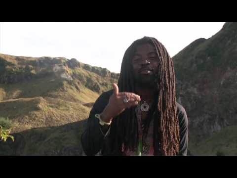 Youtube: Rocky Dawuni - Walk The Talk (Official Video)