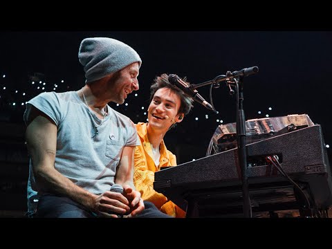 Youtube: Jacob Collier & Chris Martin - Fix You (Live from the O2 Arena)