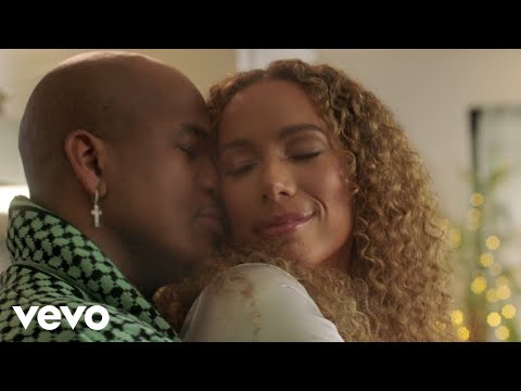 Youtube: Leona Lewis - Kiss Me It's Christmas (Official Video) ft. Ne-Yo