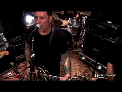 Youtube: face to face "Disconnected" Hurley Studios 2008