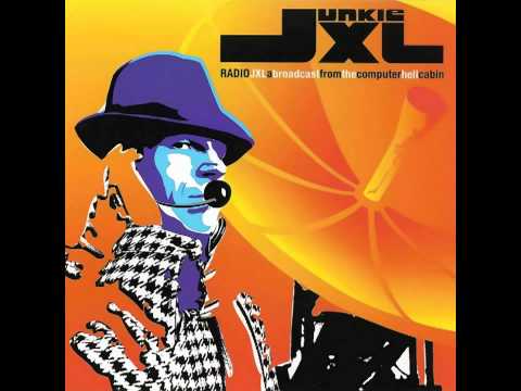 Youtube: Junkie XL --  A Little Less Conversation (feat. Elvis)