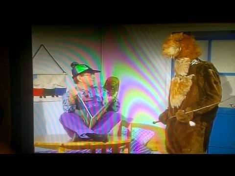 Youtube: Feuerstein und Fozzibär, Der Bär stinkt