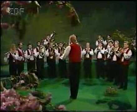 Youtube: Peter Schad u.s. Oberschw. Dorfmusikanten - FROH UND HEITER