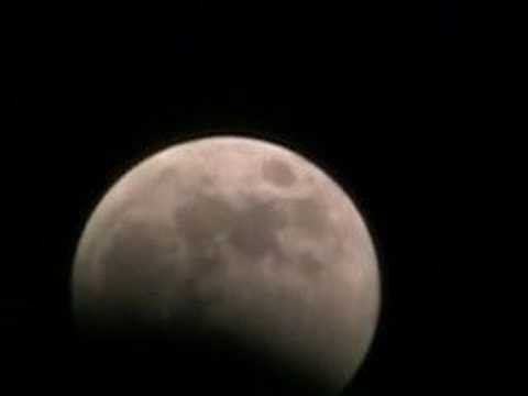 Youtube: avvistamento ufo durante eclissi..