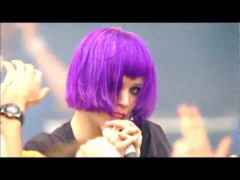 Youtube: CRYSTAL CASTLES - ALICE PRACTICE (LIVE 2012)
