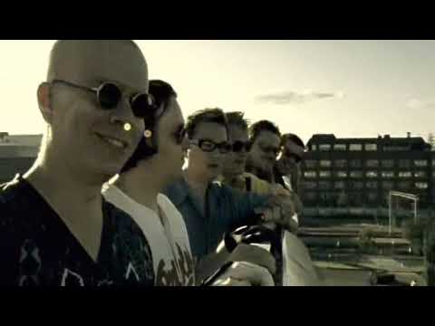 Youtube: Giant Robot - Helsinki Rock City