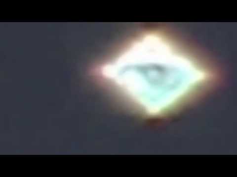 Youtube: All Seeing Eye UFO Over Lima, Peru - 2014 Best Real Alien Pictures - 2013 On Mars - New Top 10 Scary