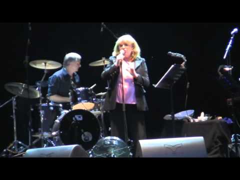 Youtube: Marianne Faithfull - Sister Morphine 2011